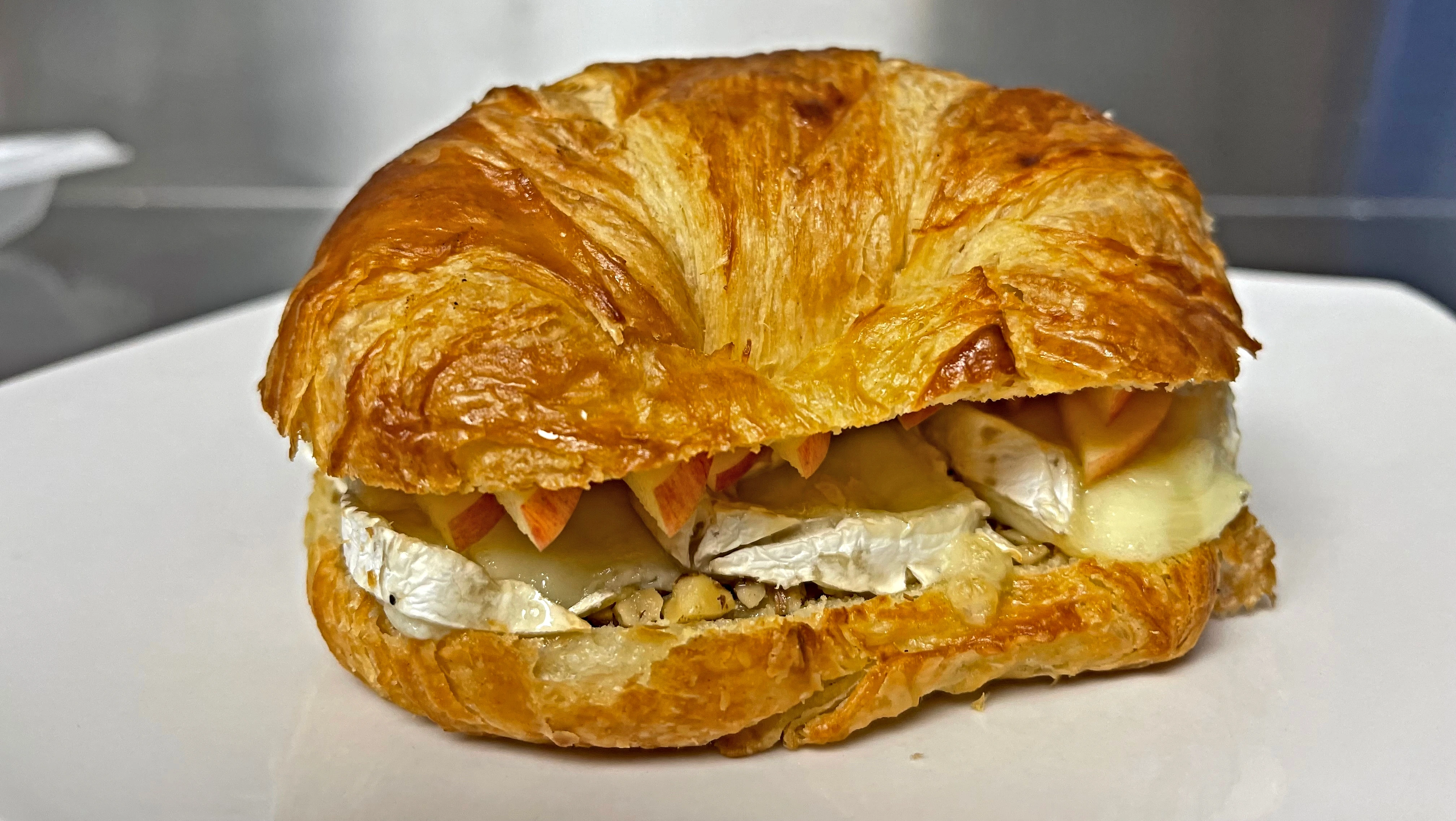 905 Cafe Melbourne Brie Apple Nut Melt lunch